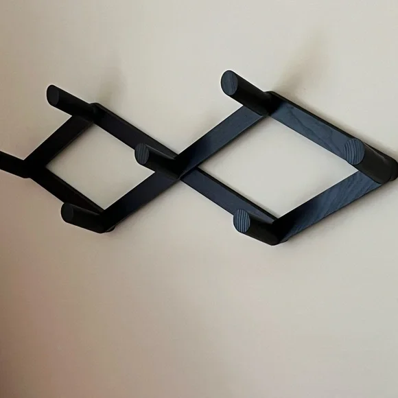 Black Wooden Expandable Accordion style Wall Mounted Rack 7 Hooks - Picture 1 of 12